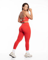 SOLENA Seamless Scrunch Leggings – Red